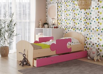 Кровать детская с ящиком и бортиками Мозайка, корпус Млечный дуб/фасад Розовый (ламели) в Новоуральске