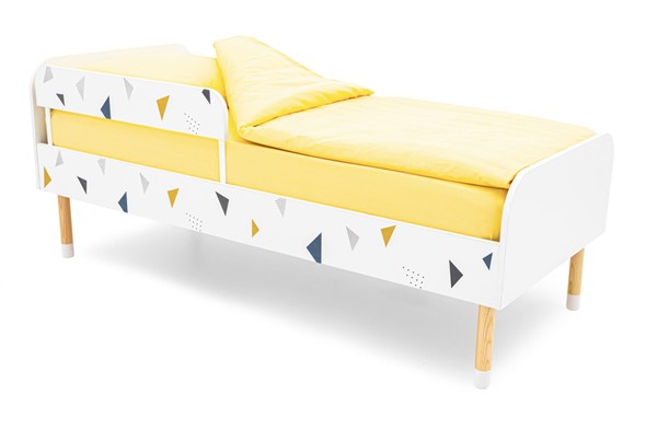 Кровать в детскую Stumpa Классика "Треугольники желтый, синий" в Ревде - изображение