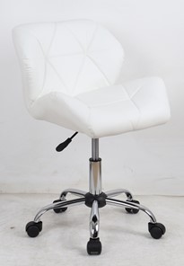 Кресло компьютерное LOOZ белый в Краснотурьинске