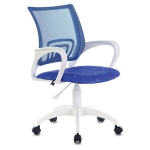 Кресло Brabix Fly MG-396W (с подлокотниками, пластик белый, сетка, темно-синее с рисунком "Space") 532405 в Каменске-Уральском