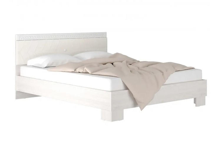 Кровать в спальню Гертруда, М8, 160х200 Экокожа с пуговицами без основания, белая лиственница/ясень жемчужный в Ревде - изображение 1