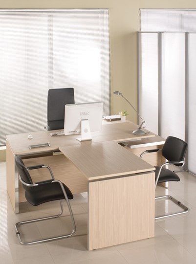 Офисный стол для руководителя Reventon, зебрано песочный, правый (180х90х76) МЕ 130 в Кушве - изображение 10